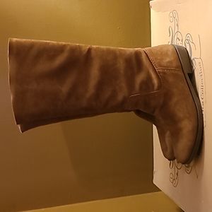 Woman's Leather Boots ( Nine West)